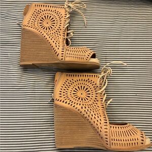 JEFFREY CAMPBELL TAN SUMMER WEDGES